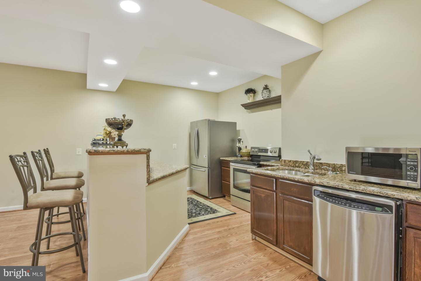 15214 Golf View Dr