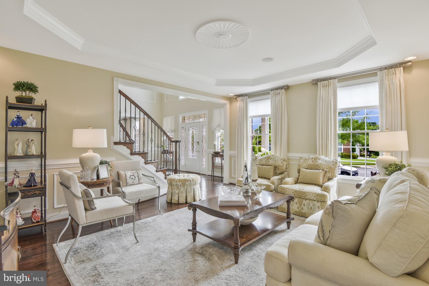 15214 Golf View Dr