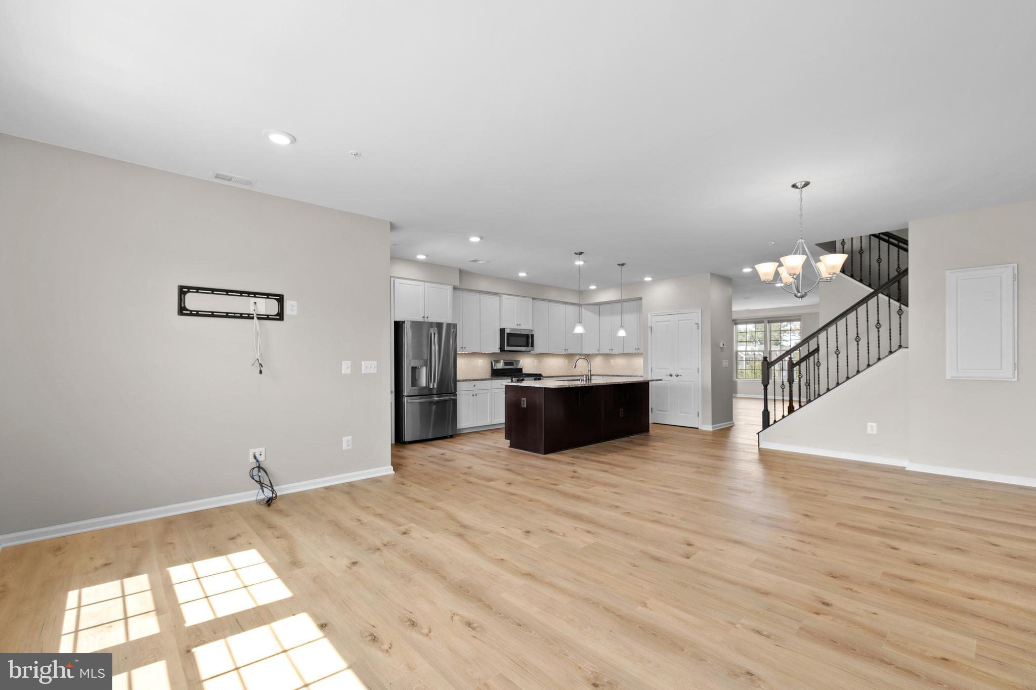 13635 Rockingham Ln