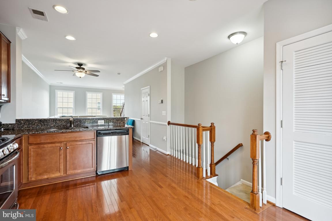 15693 John Diskin Cir