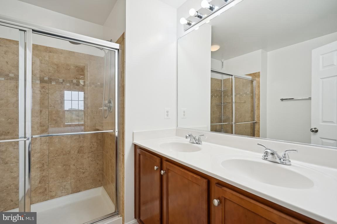 15693 John Diskin Cir