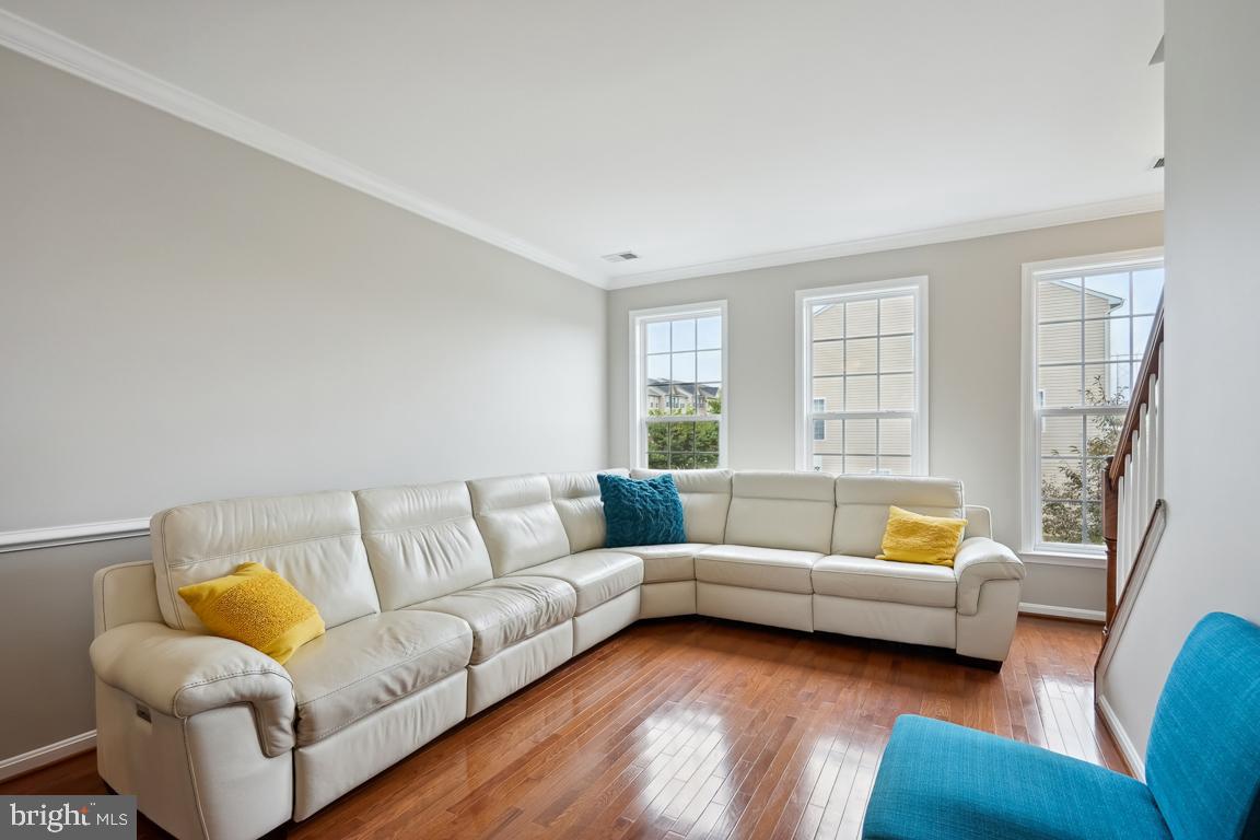 15693 John Diskin Cir