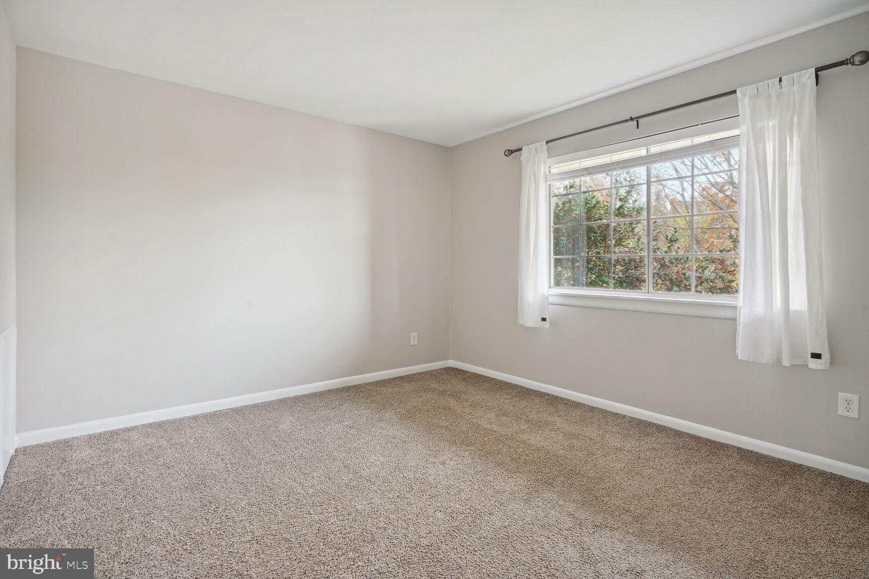 1521 Colonial Dr #304