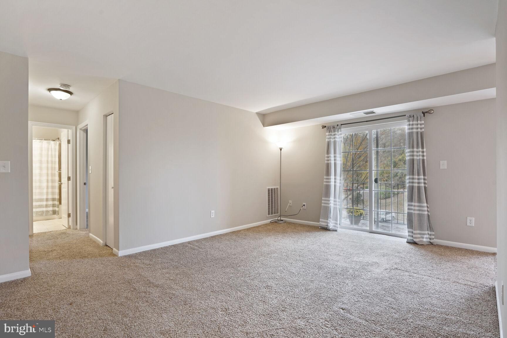 1521 Colonial Dr #304