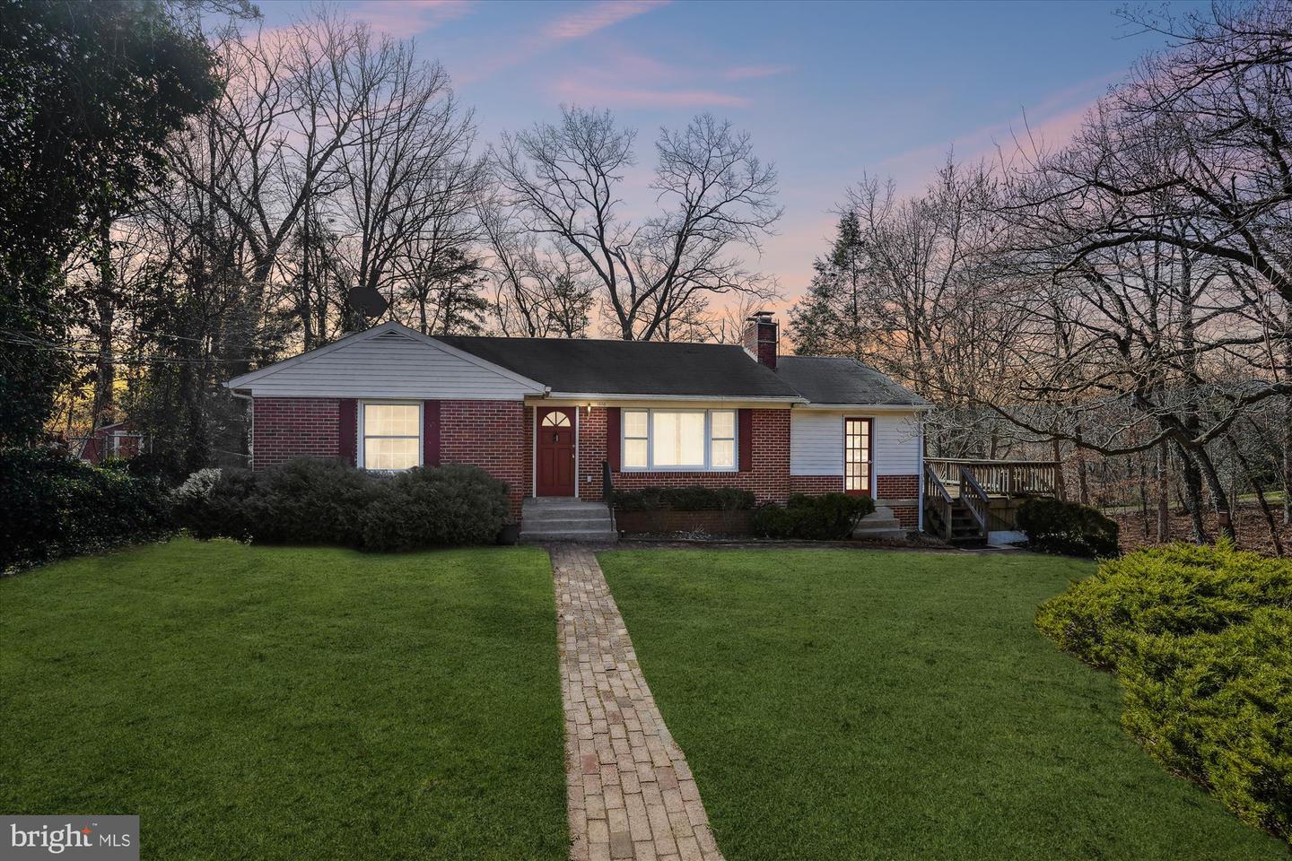 1605 Lakewood Dr