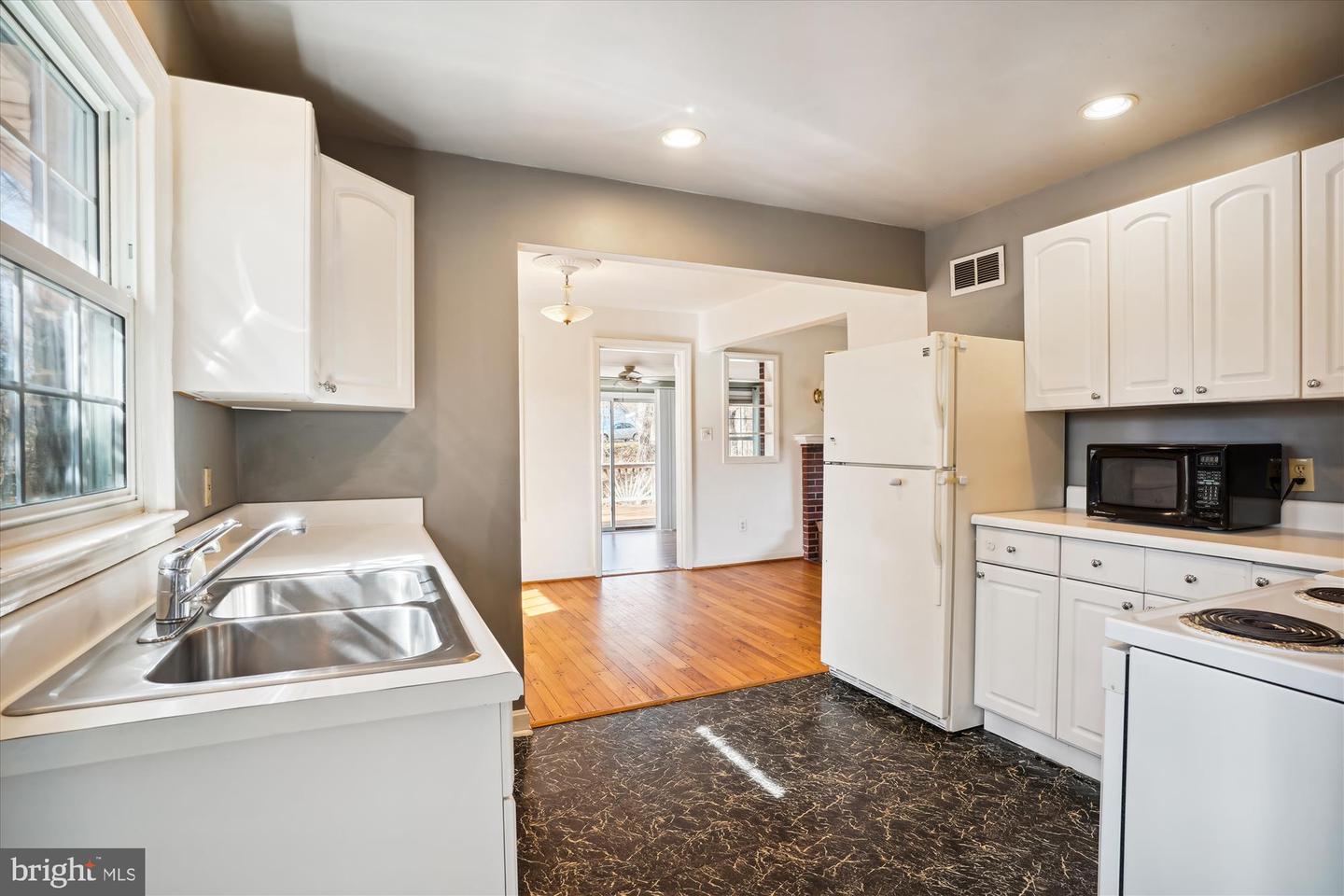 1605 Lakewood Dr
