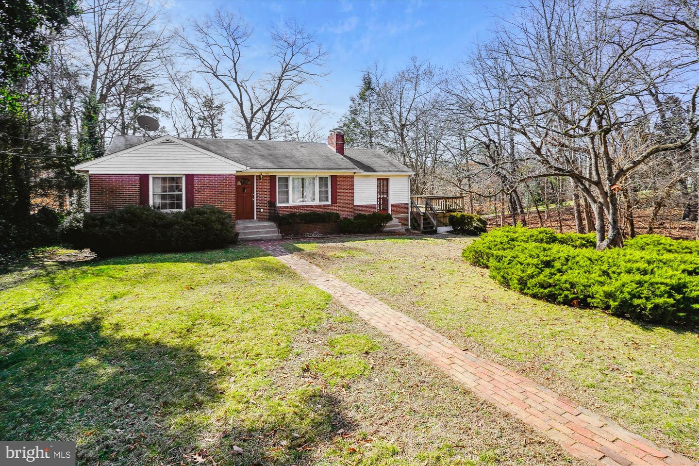 1605 Lakewood Dr