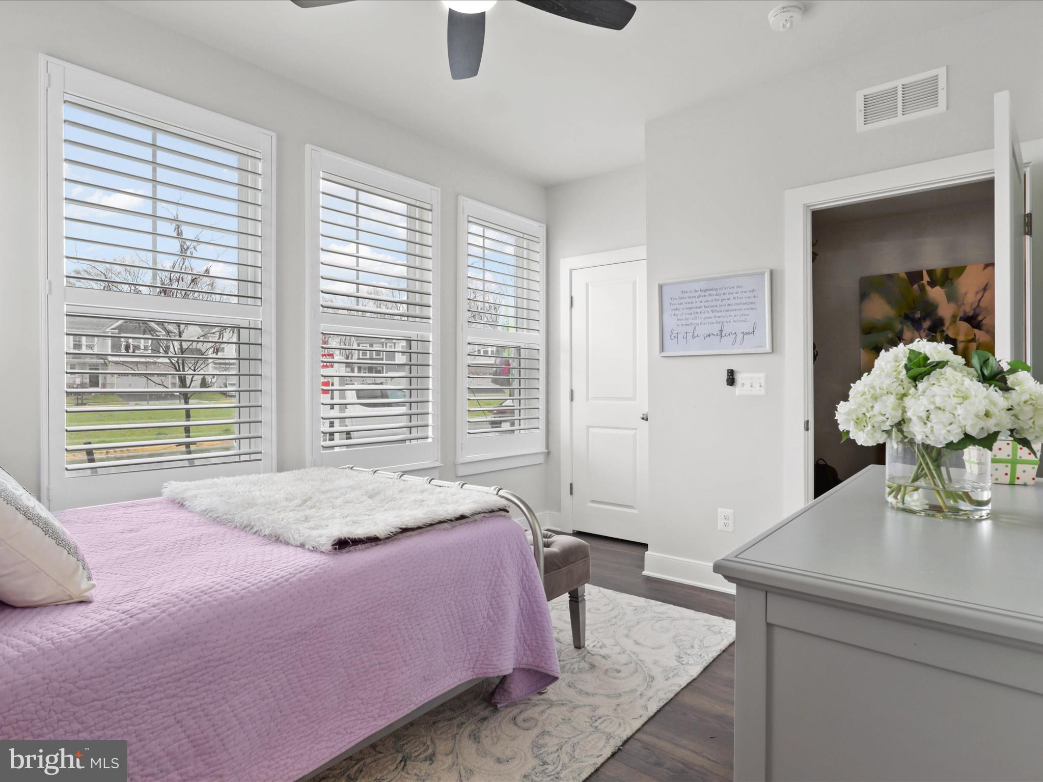 1450 Meadowlark Glen Rd