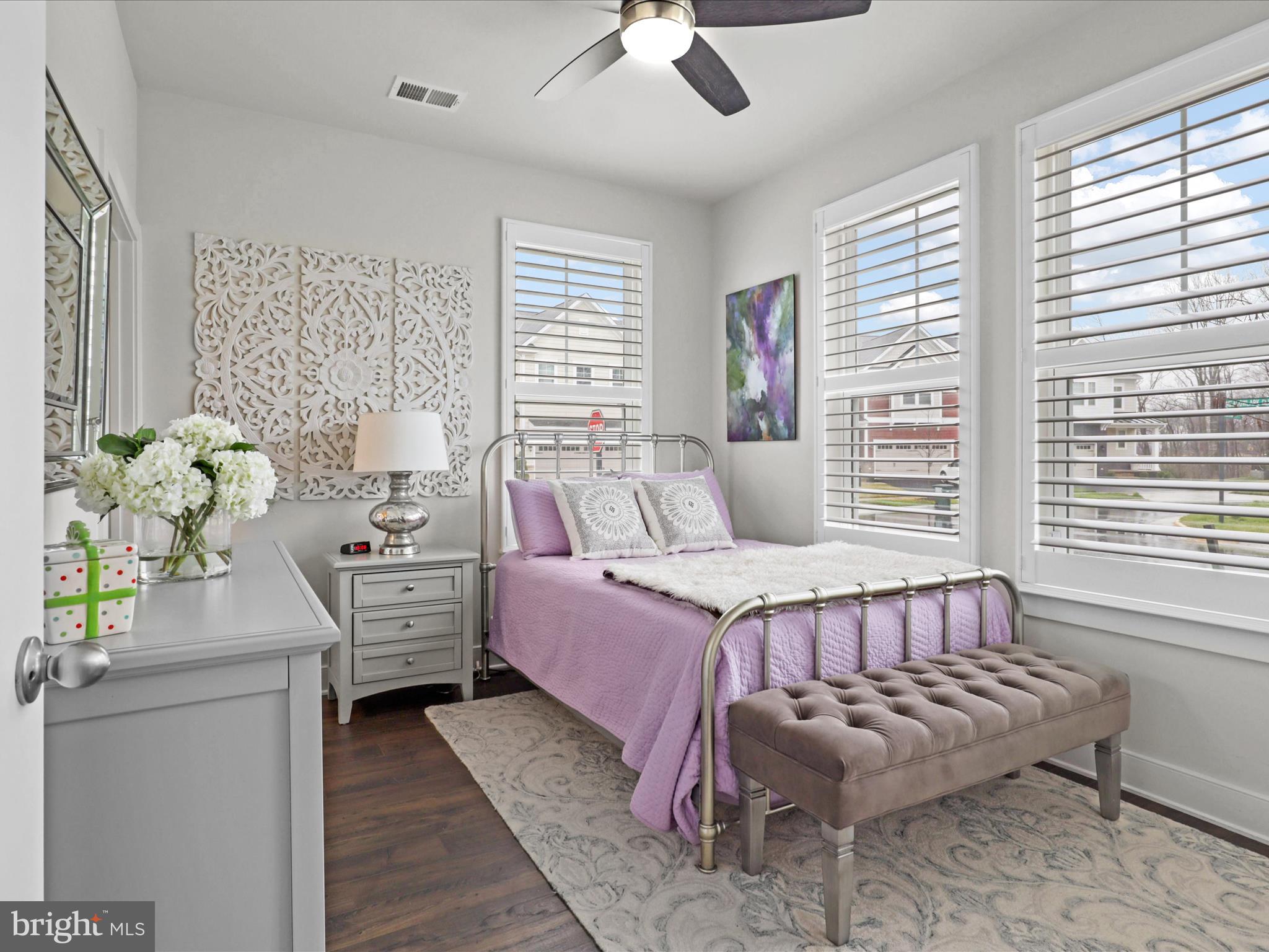 1450 Meadowlark Glen Rd