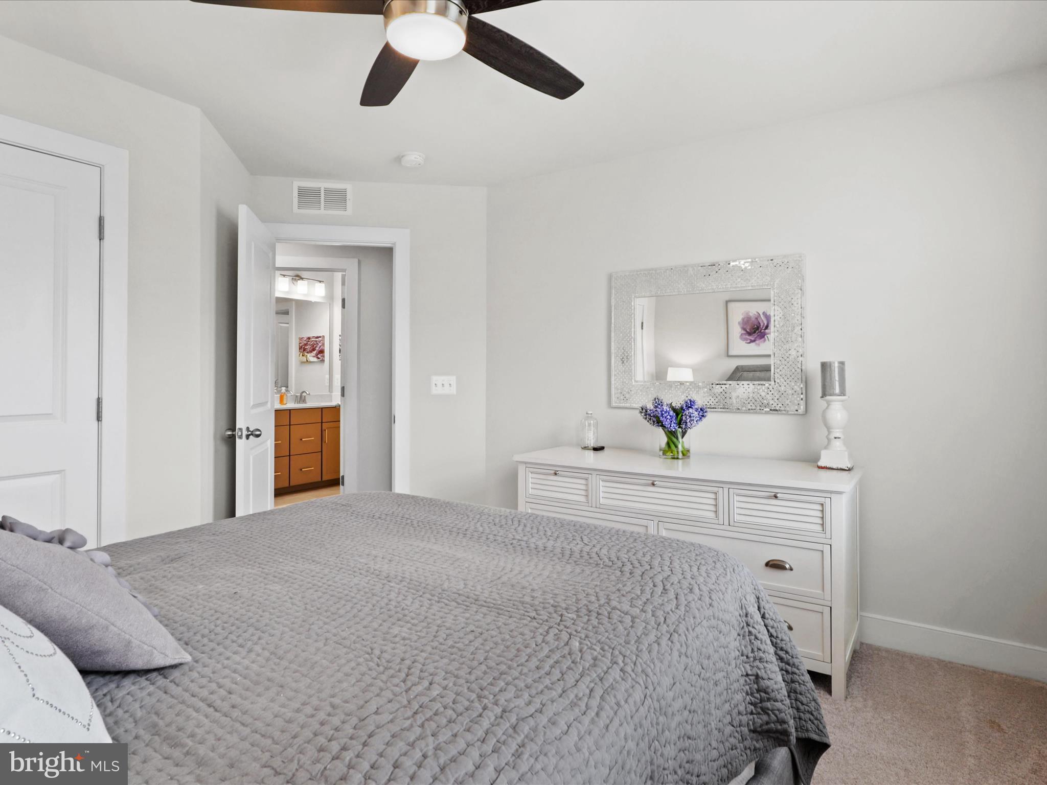 1450 Meadowlark Glen Rd