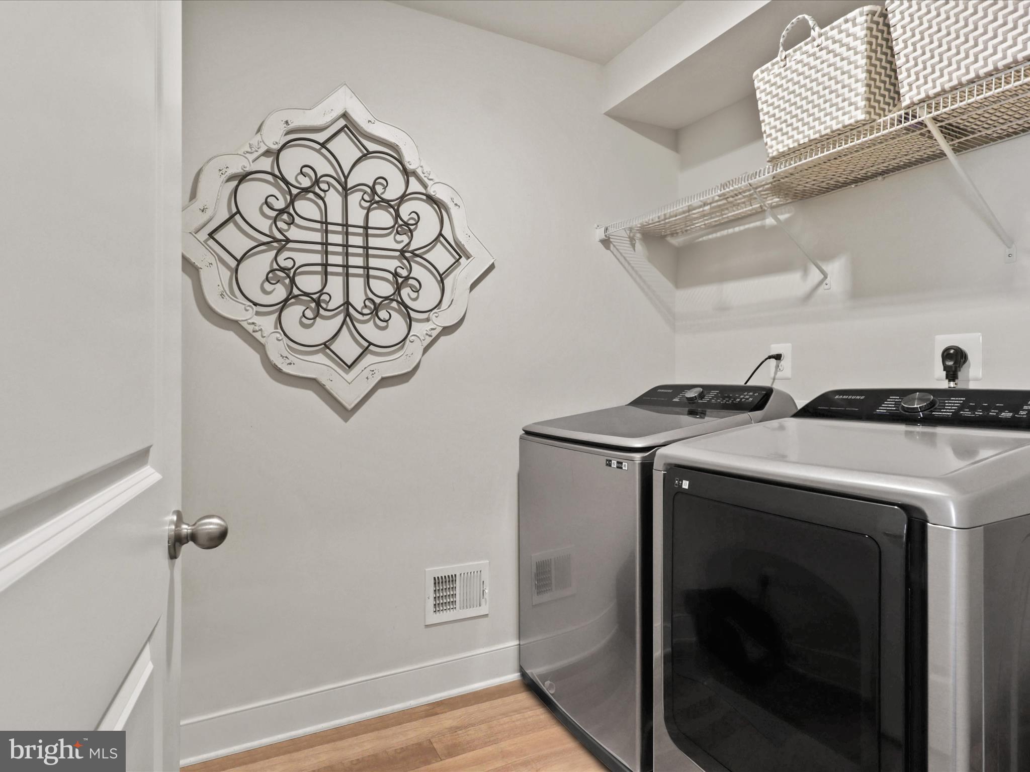 1450 Meadowlark Glen Rd