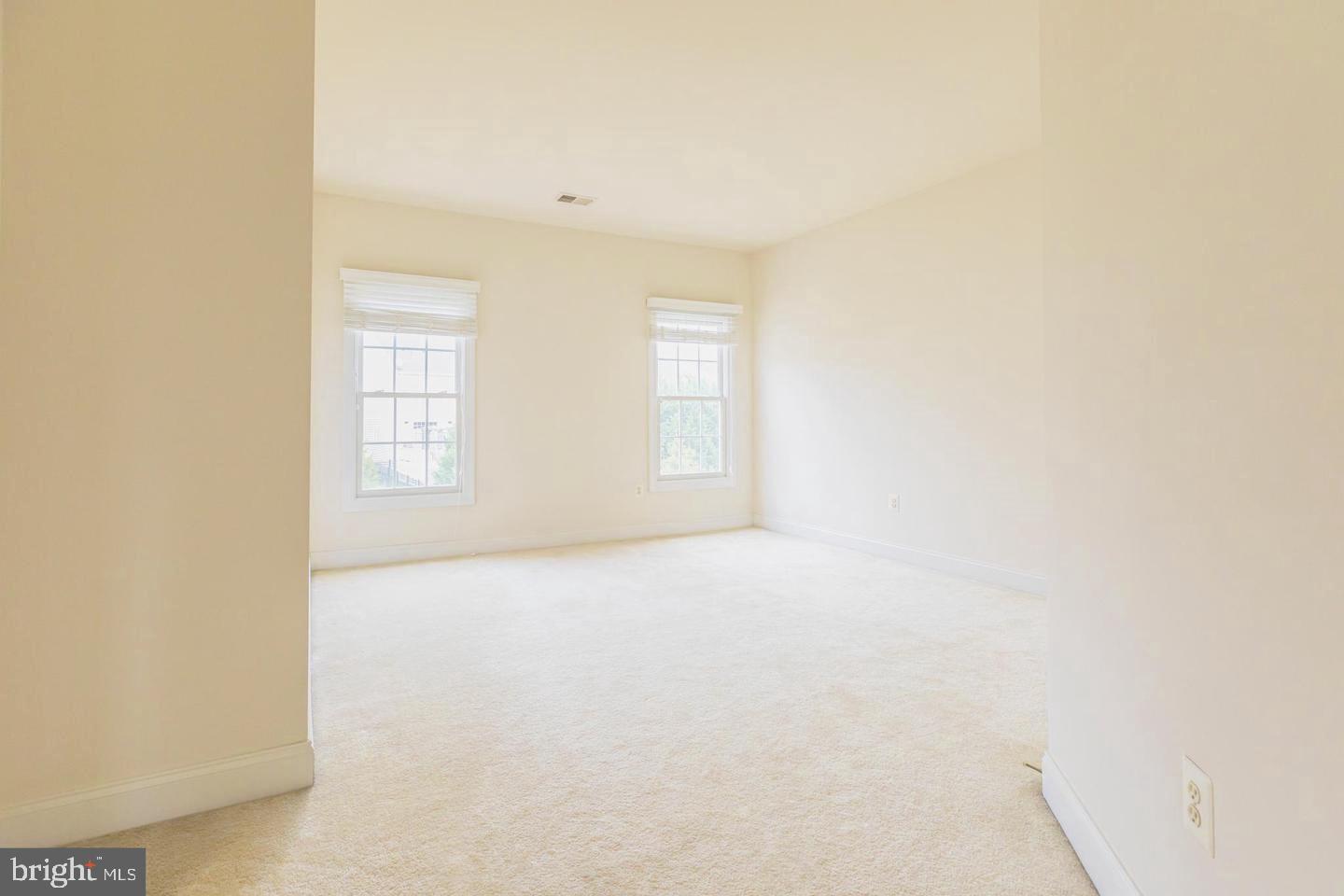 2745 Bulkhead Dr