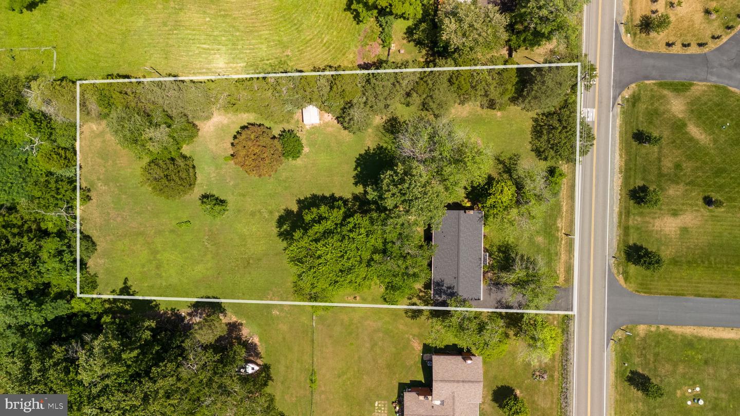 7704 Signal Hill Rd