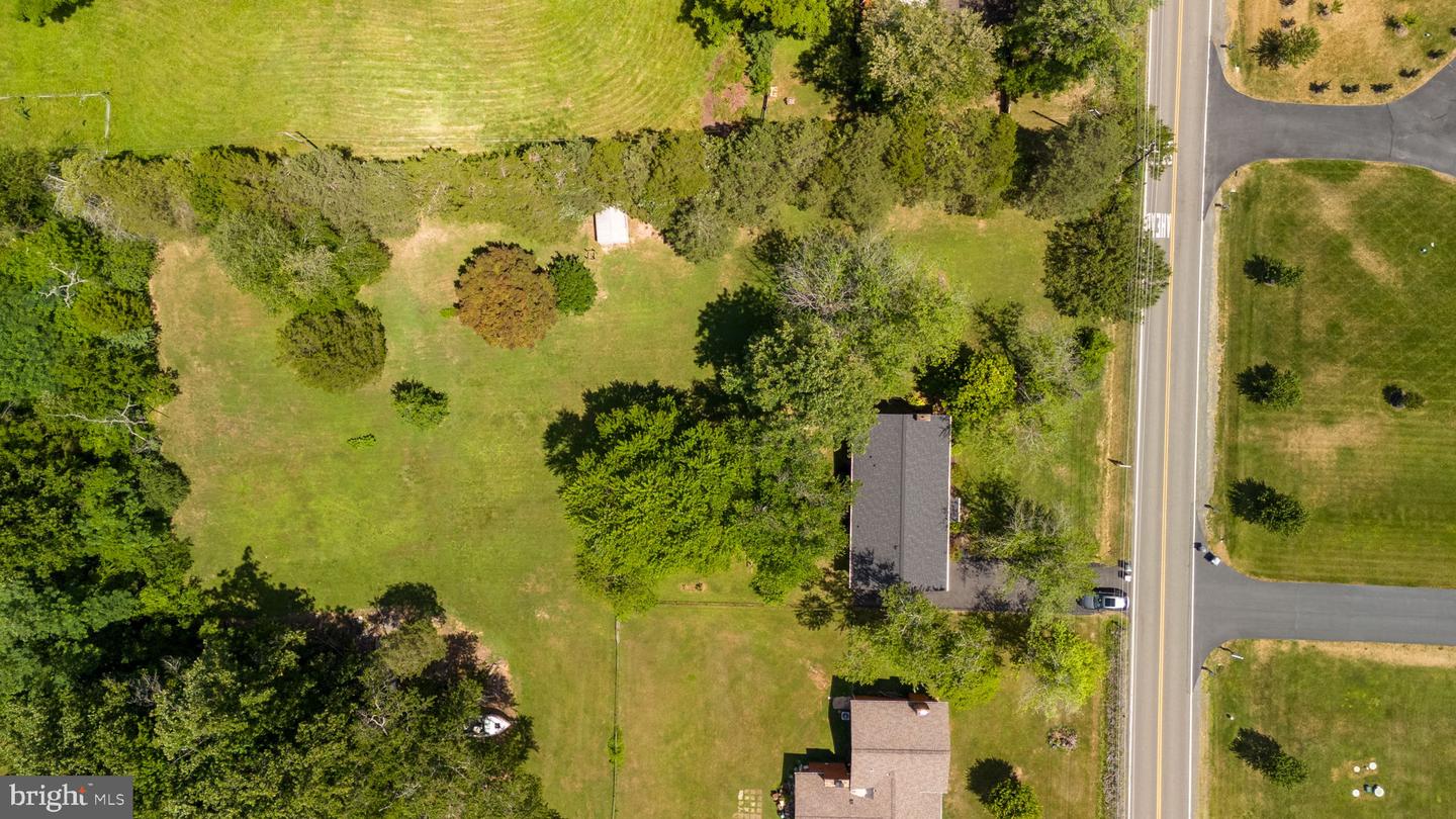 7704 Signal Hill Rd