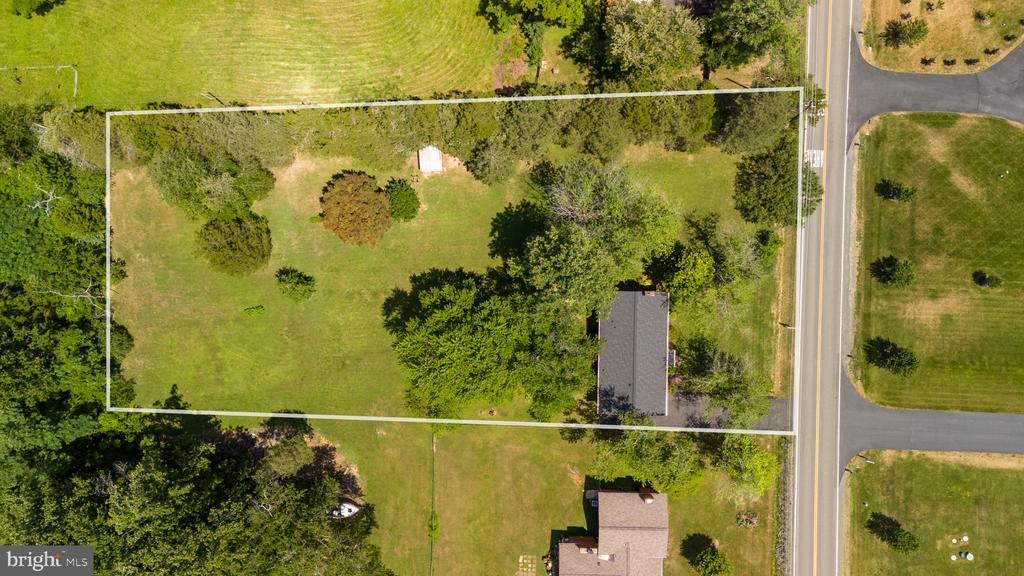7704 Signal Hill Rd