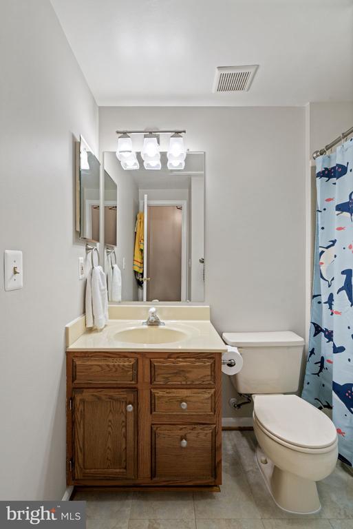 16937 Monmouth Ct