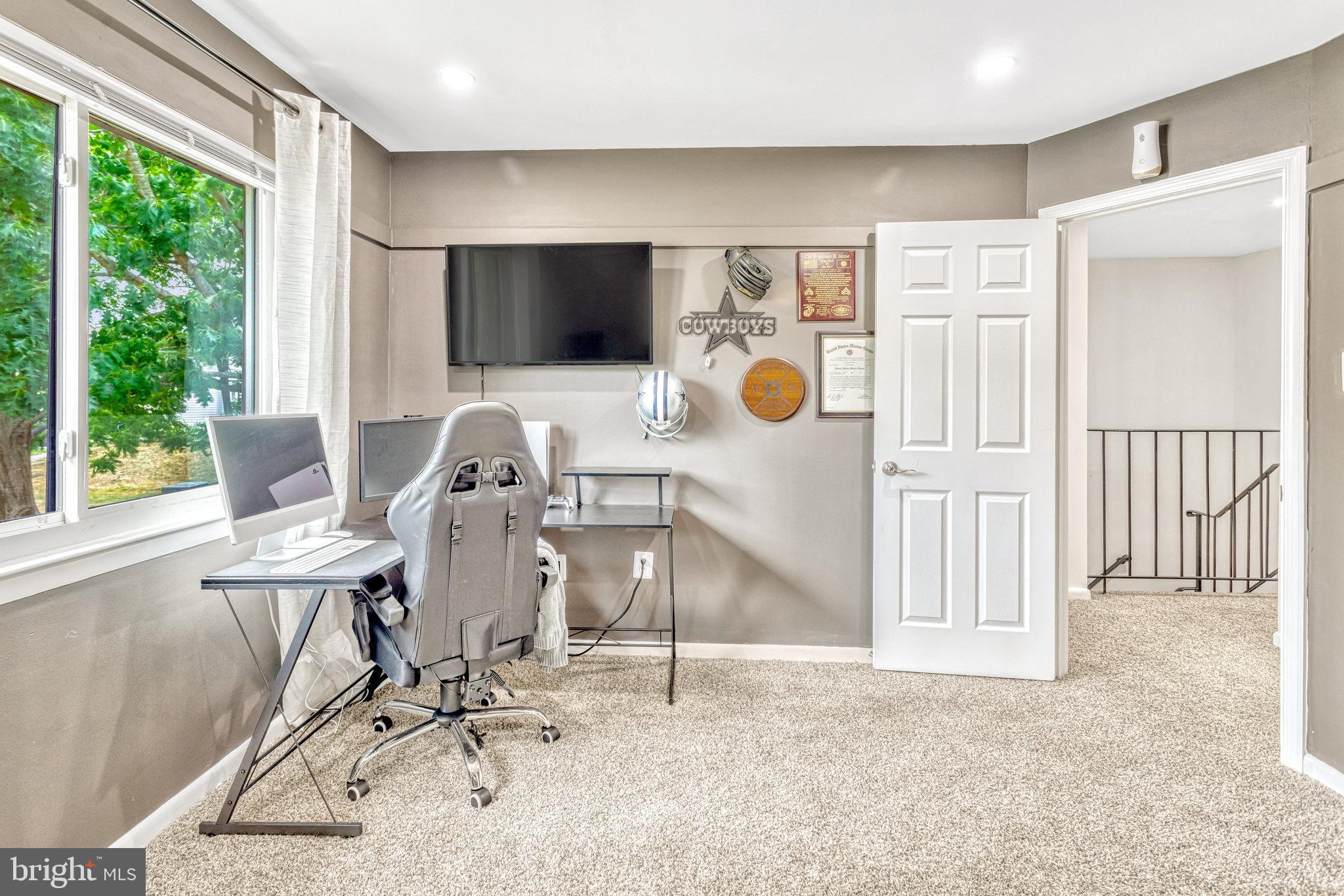 2551 FOX RIDGE COURT