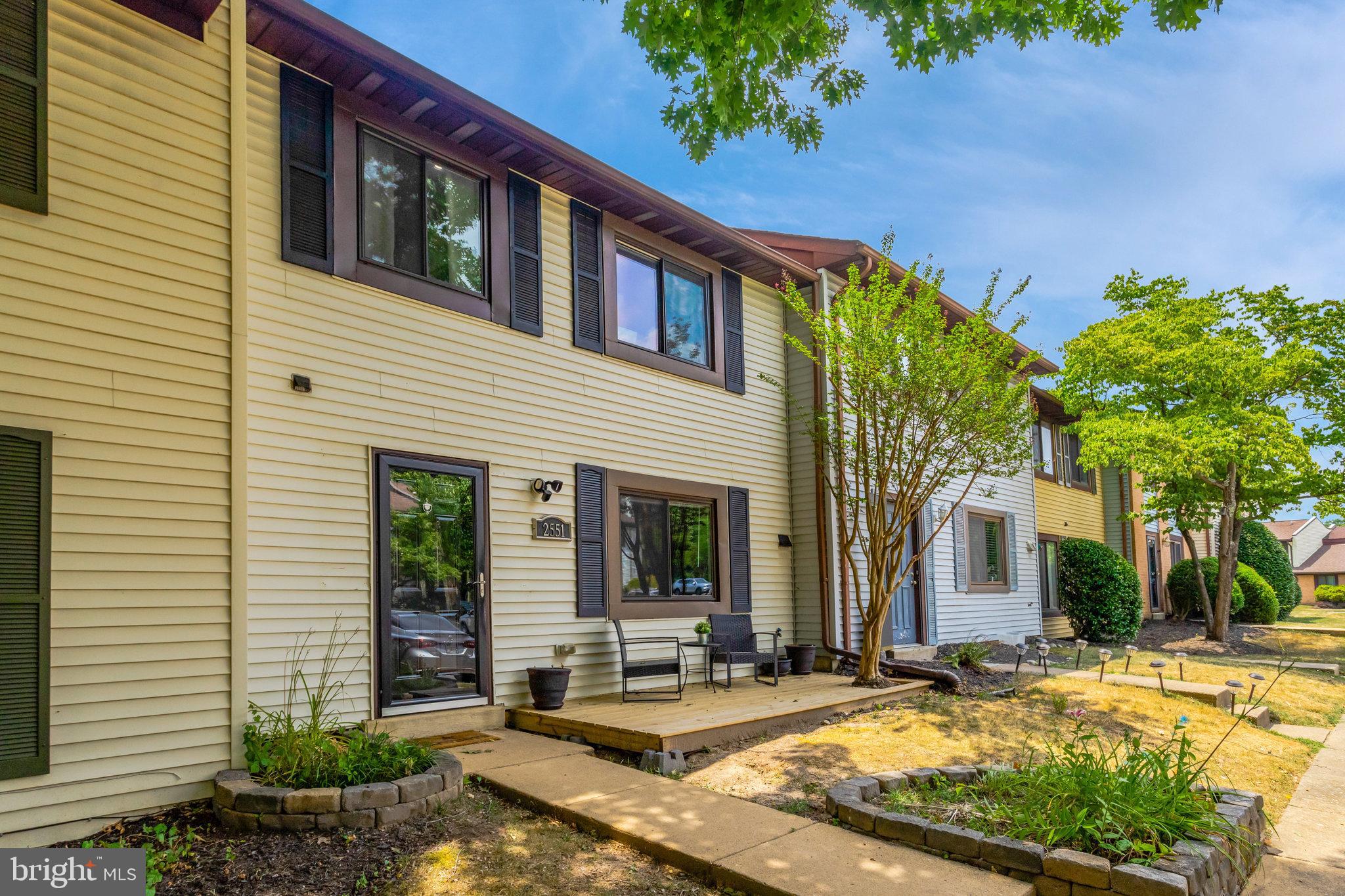 2551 FOX RIDGE COURT