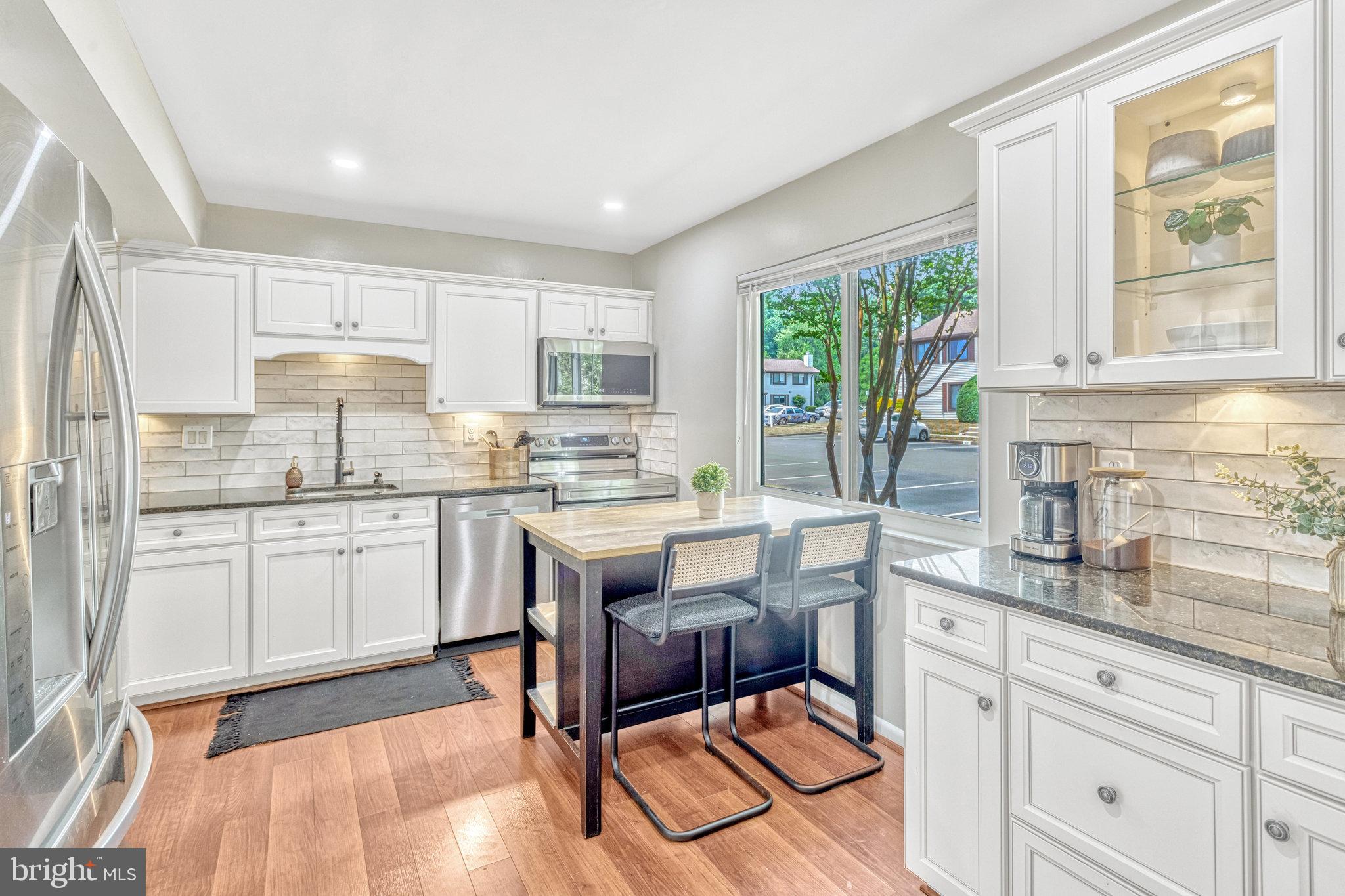 2551 FOX RIDGE COURT