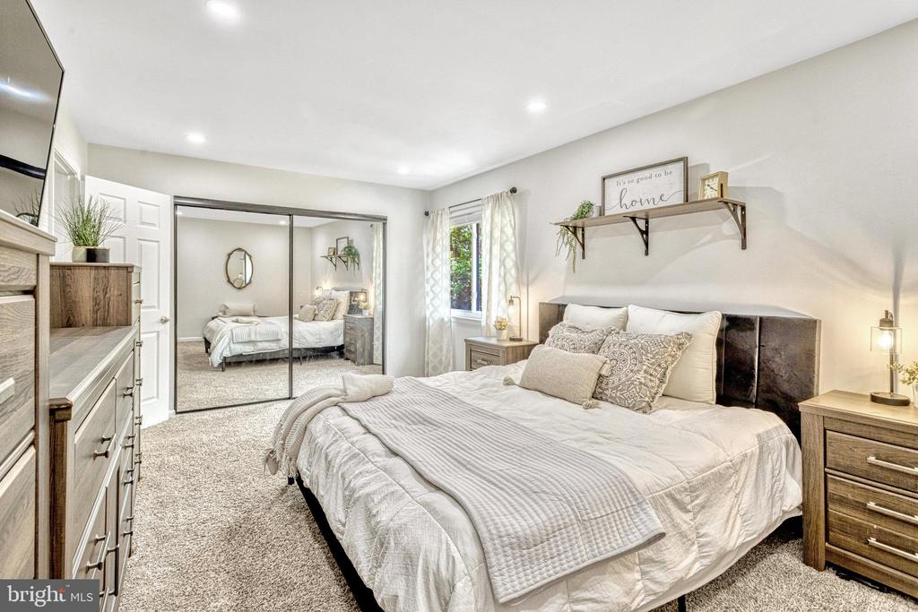 2551 FOX RIDGE COURT