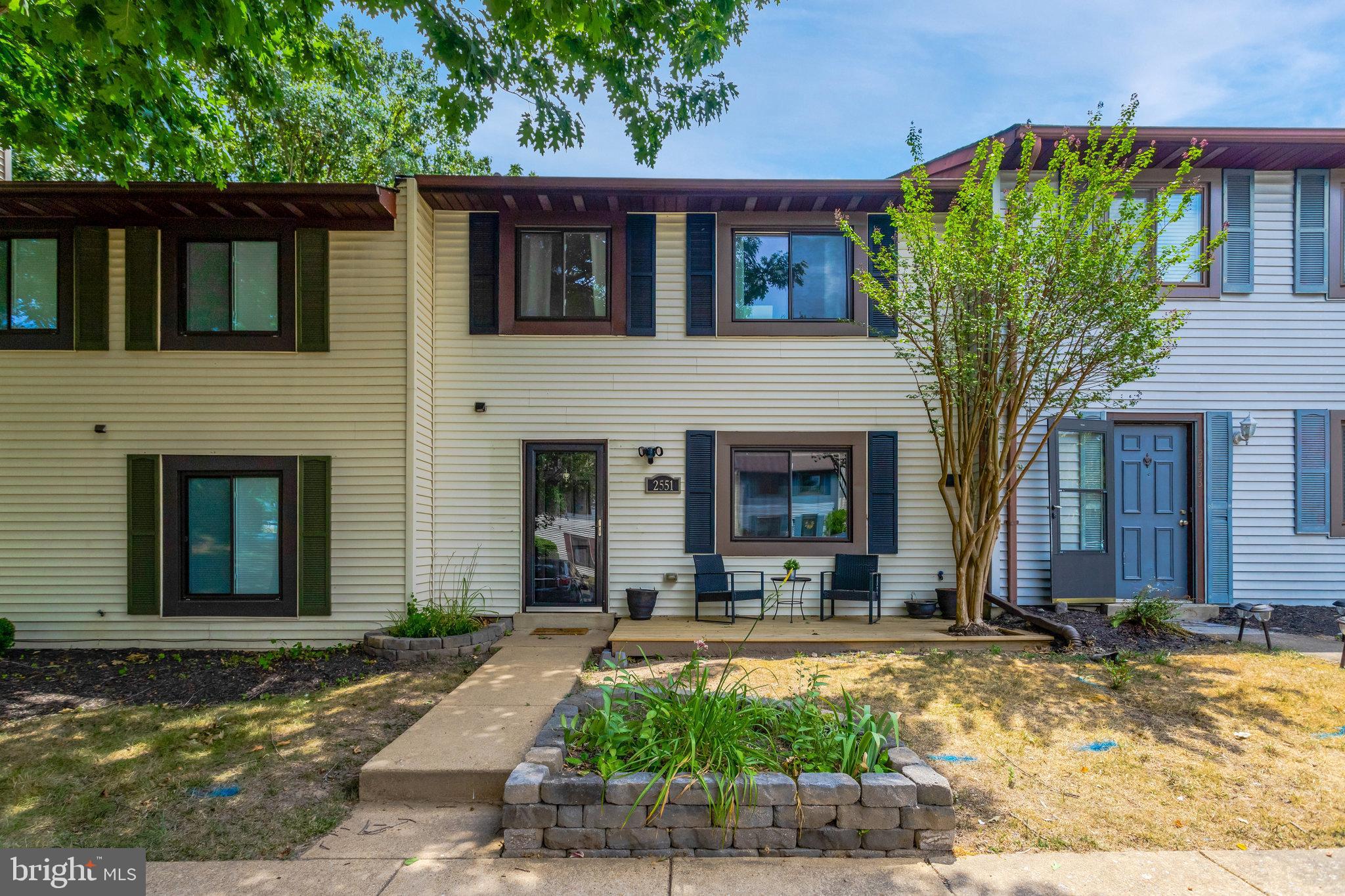 2551 FOX RIDGE COURT