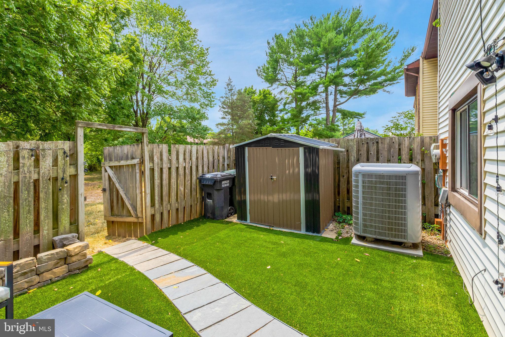 2551 FOX RIDGE COURT