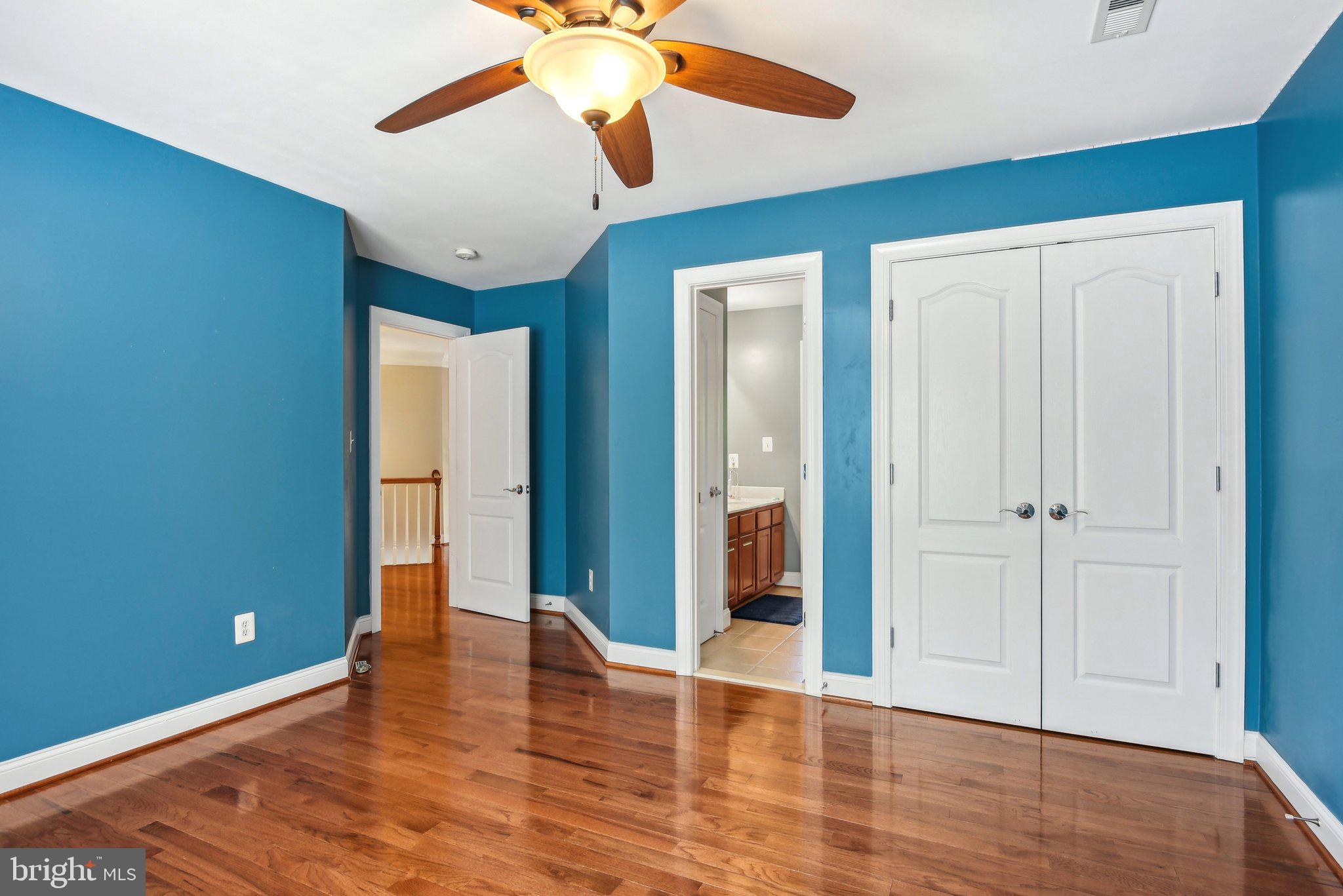7204 SIMMONS RIDGE COURT