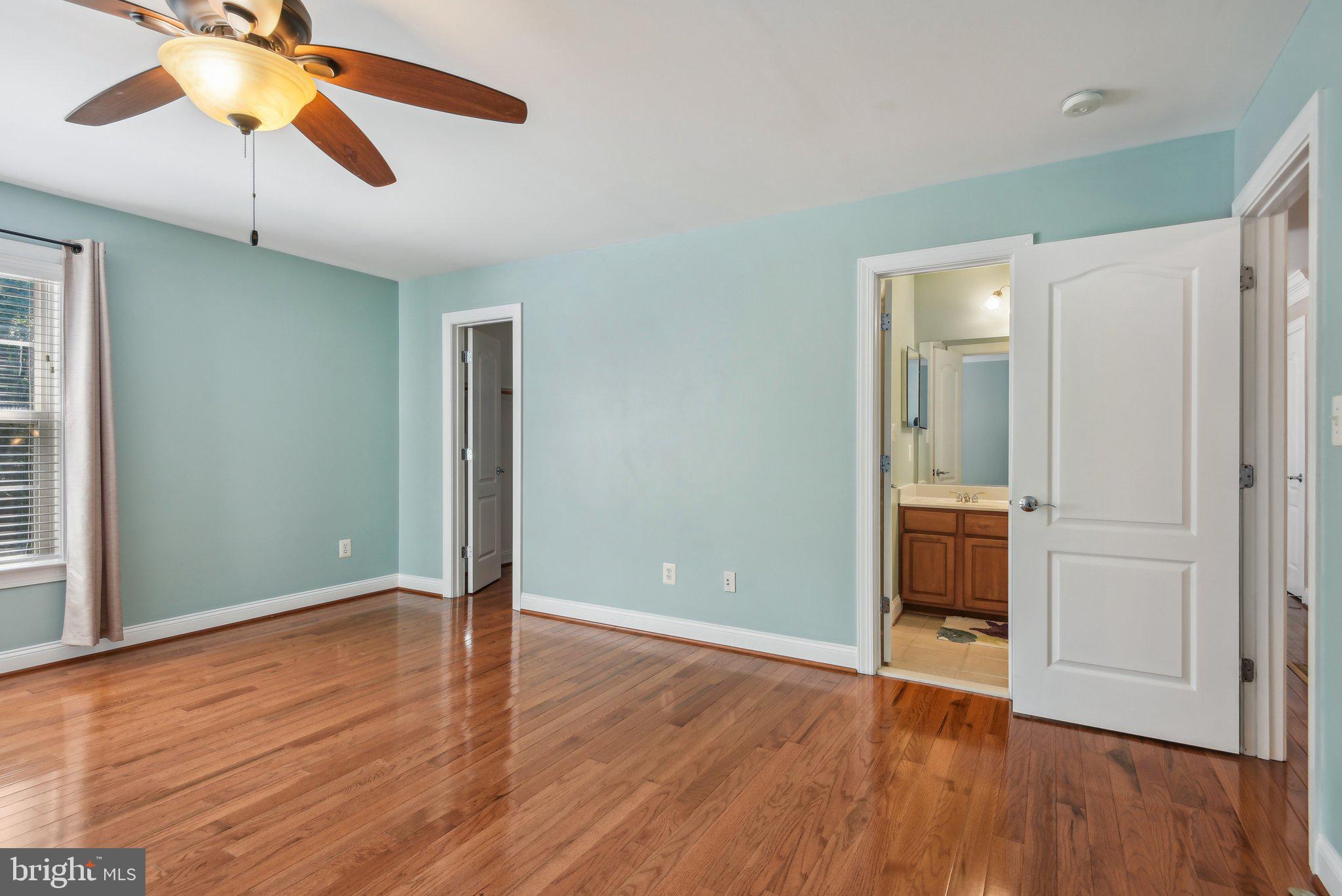 7204 SIMMONS RIDGE COURT