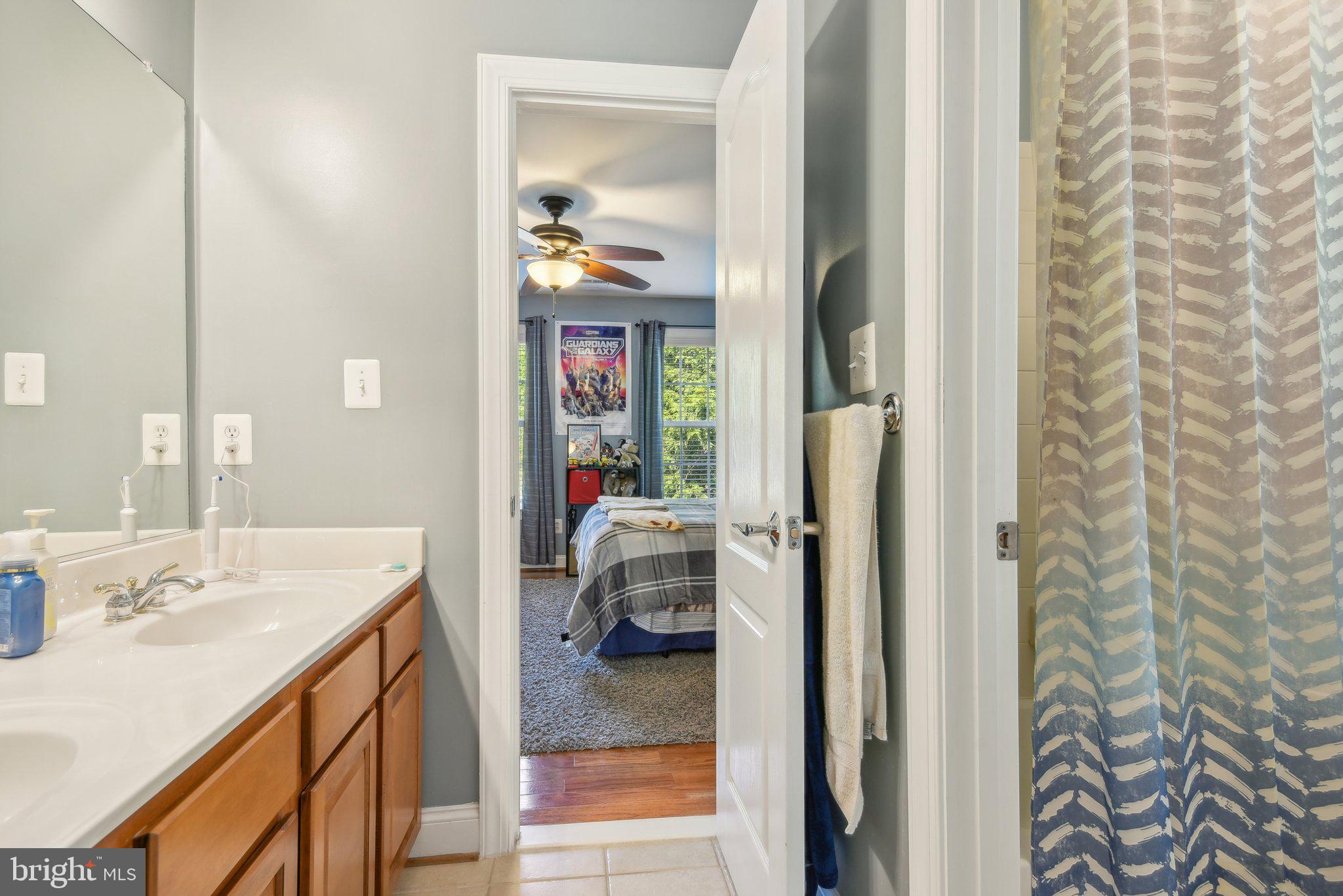 7204 SIMMONS RIDGE COURT