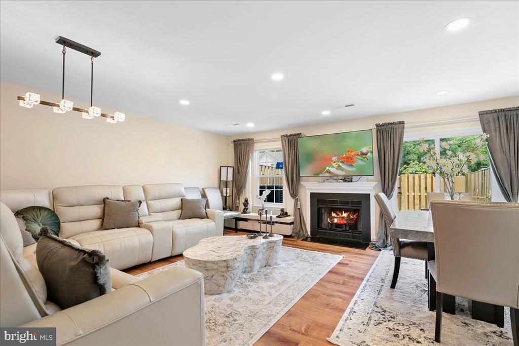 3632 Dahlgren Pl