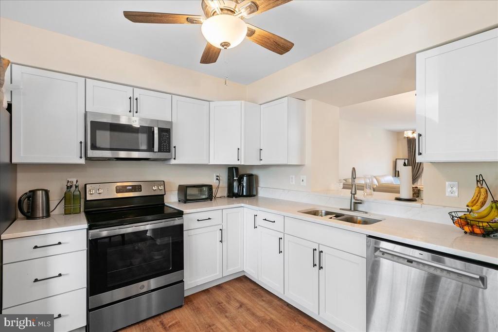 3632 Dahlgren Pl