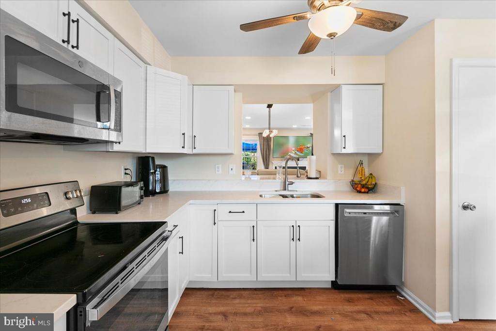 3632 Dahlgren Pl