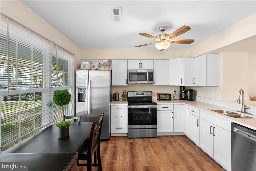 3632 Dahlgren Pl