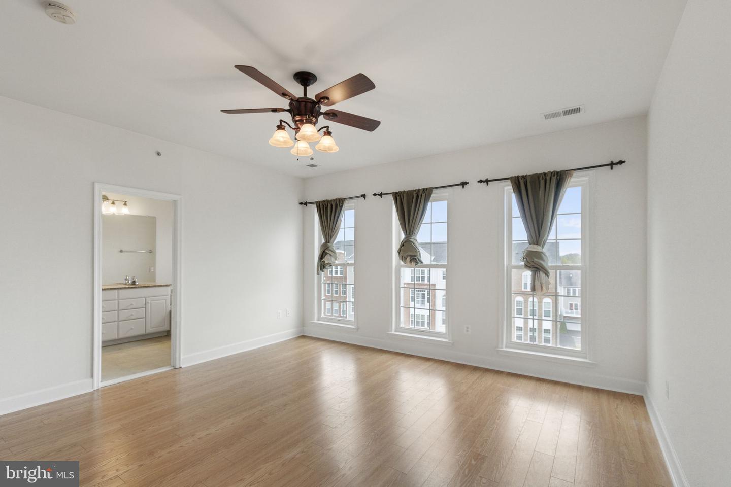 2247 Oberlin Dr #436a