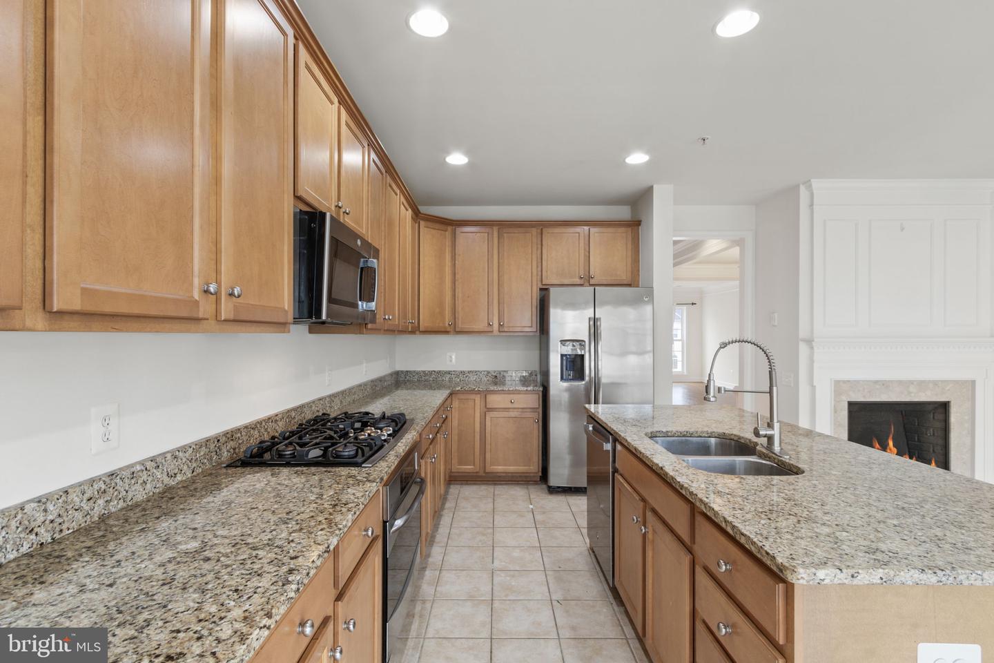 2247 Oberlin Dr #436a