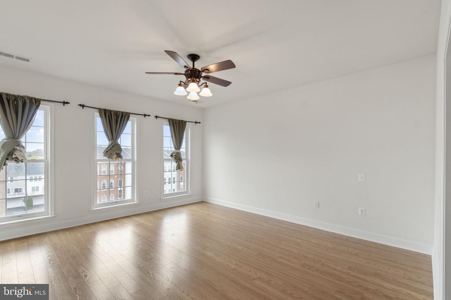 2247 Oberlin Dr #436a