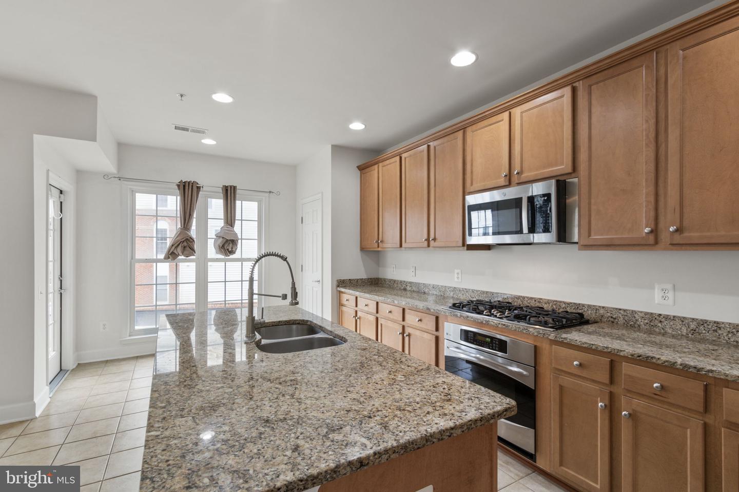 2247 Oberlin Dr #436a
