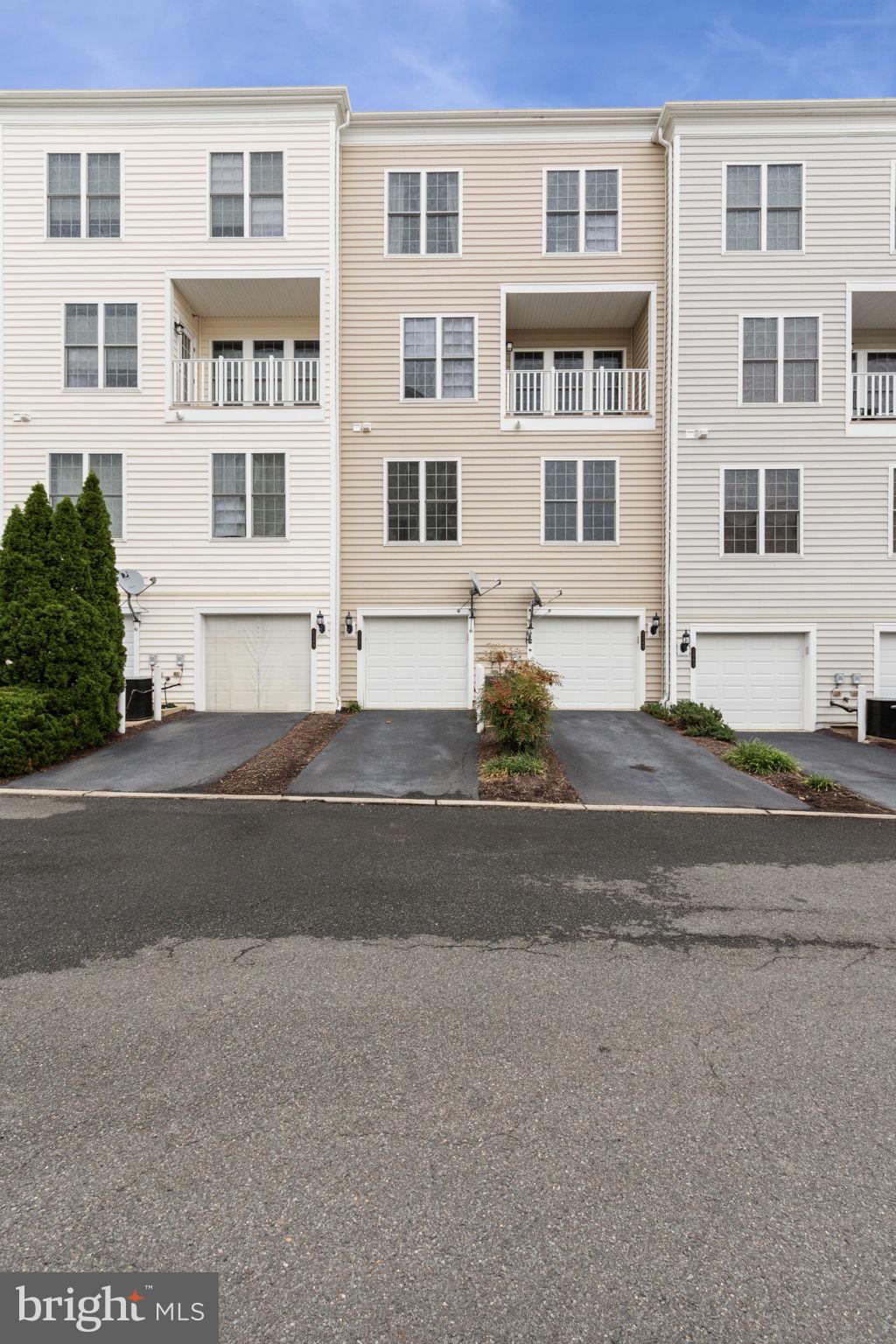 2247 Oberlin Dr #436a