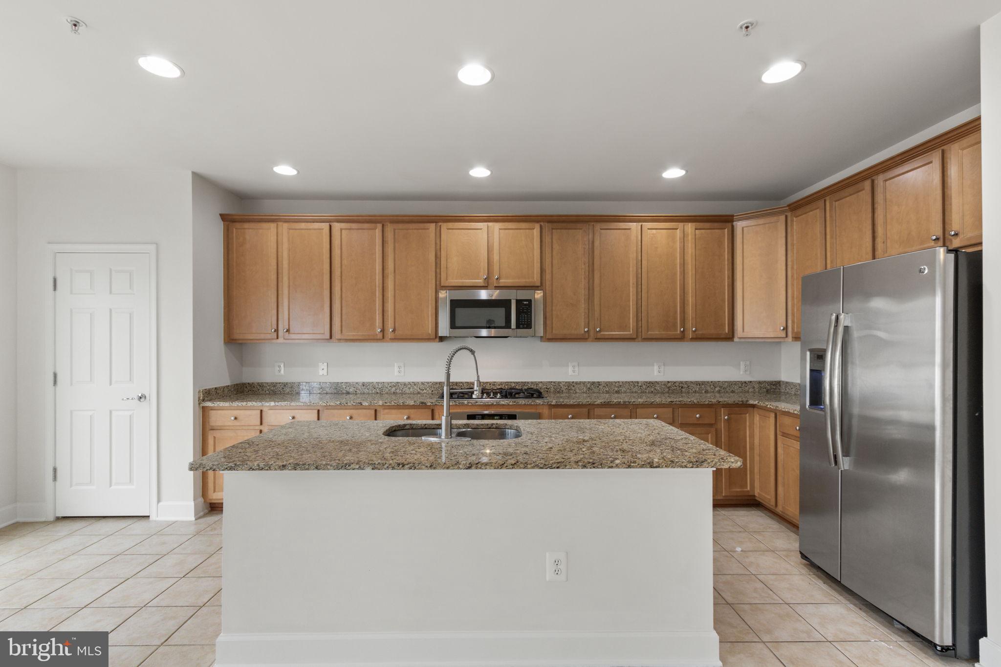 2247 Oberlin Dr #436a