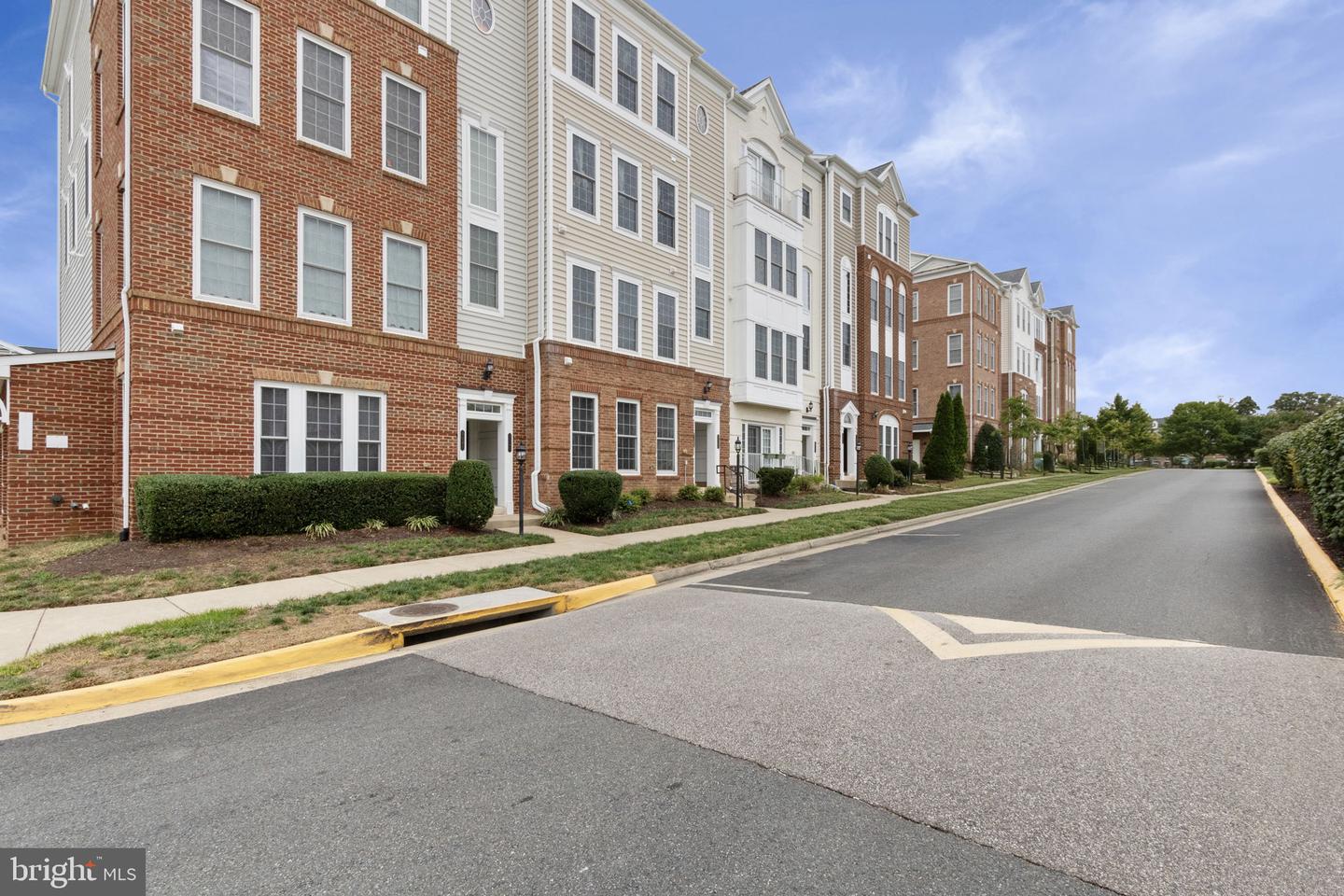 2247 Oberlin Dr #436a