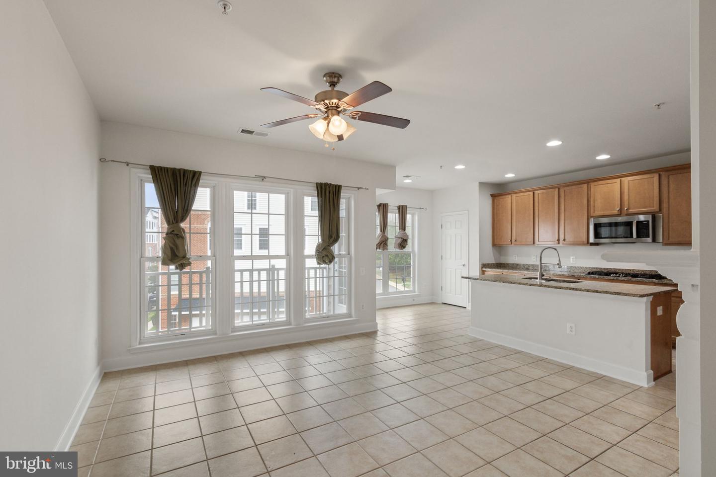 2247 Oberlin Dr #436a