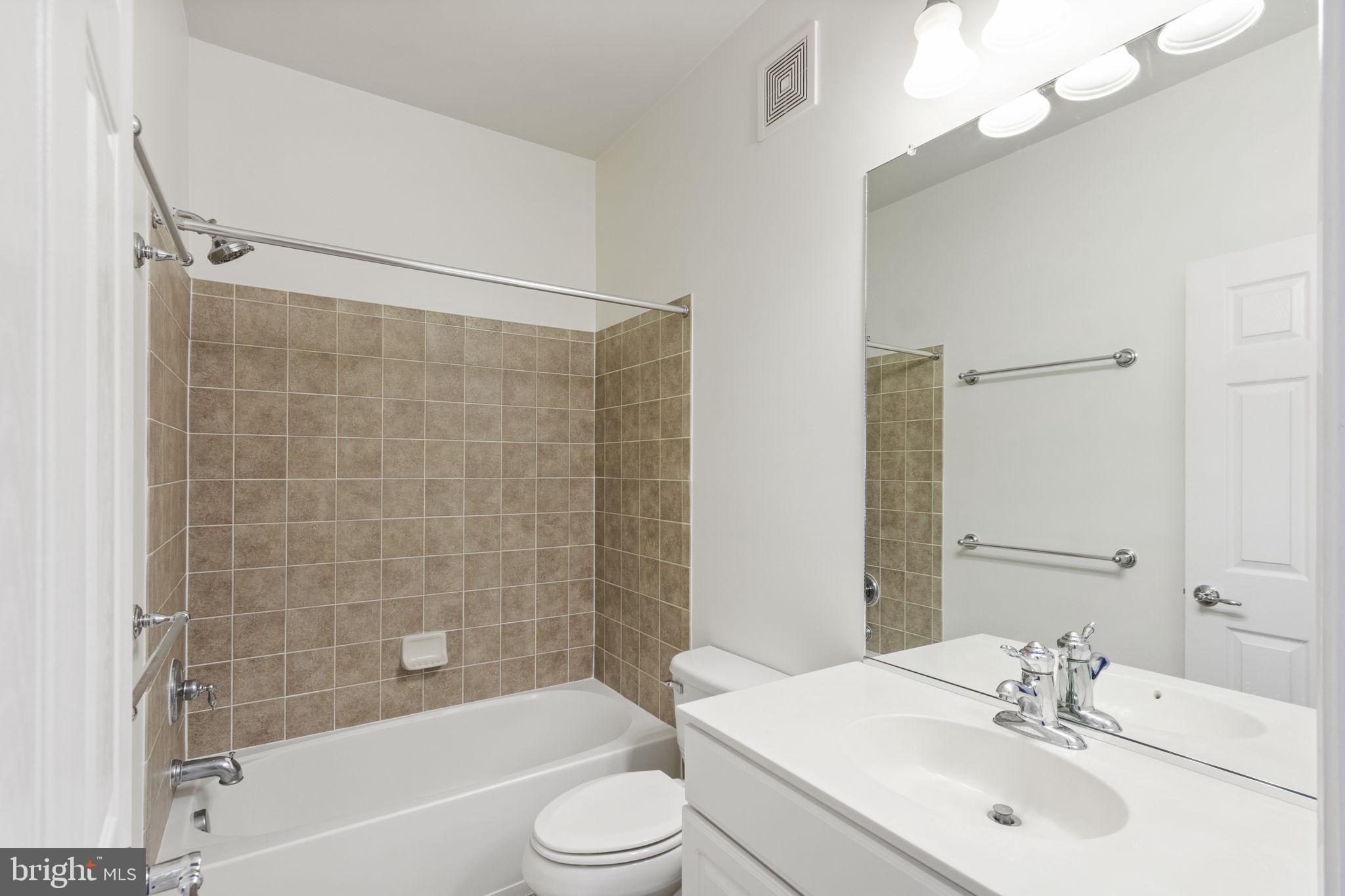 2247 Oberlin Dr #436a