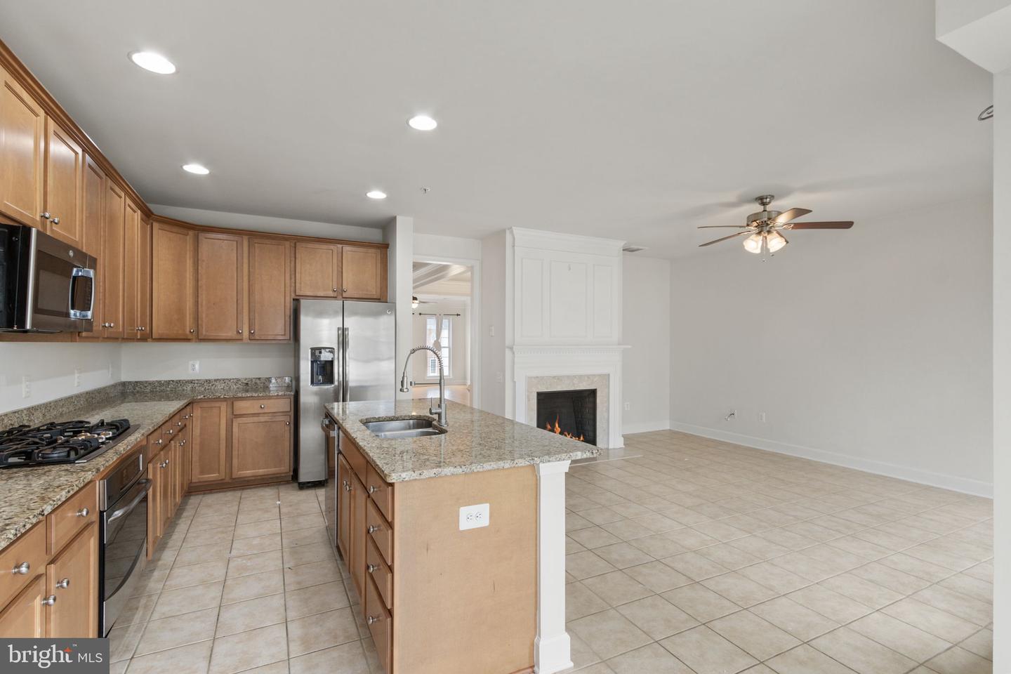 2247 Oberlin Dr #436a