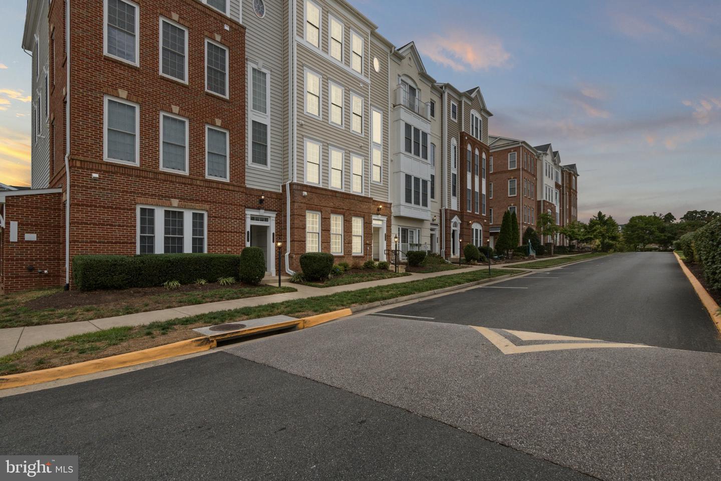 2247 Oberlin Dr #436a