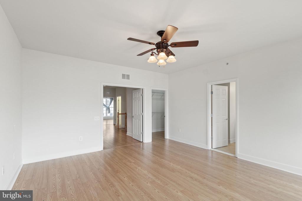 2247 Oberlin Dr #436a