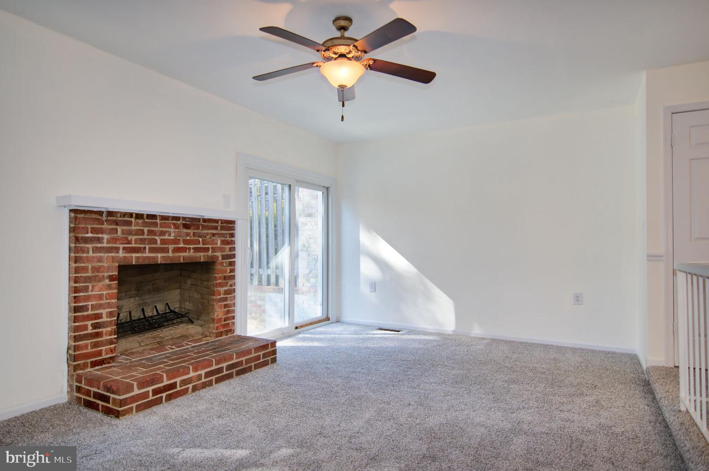 11289 Edgemoor Ct