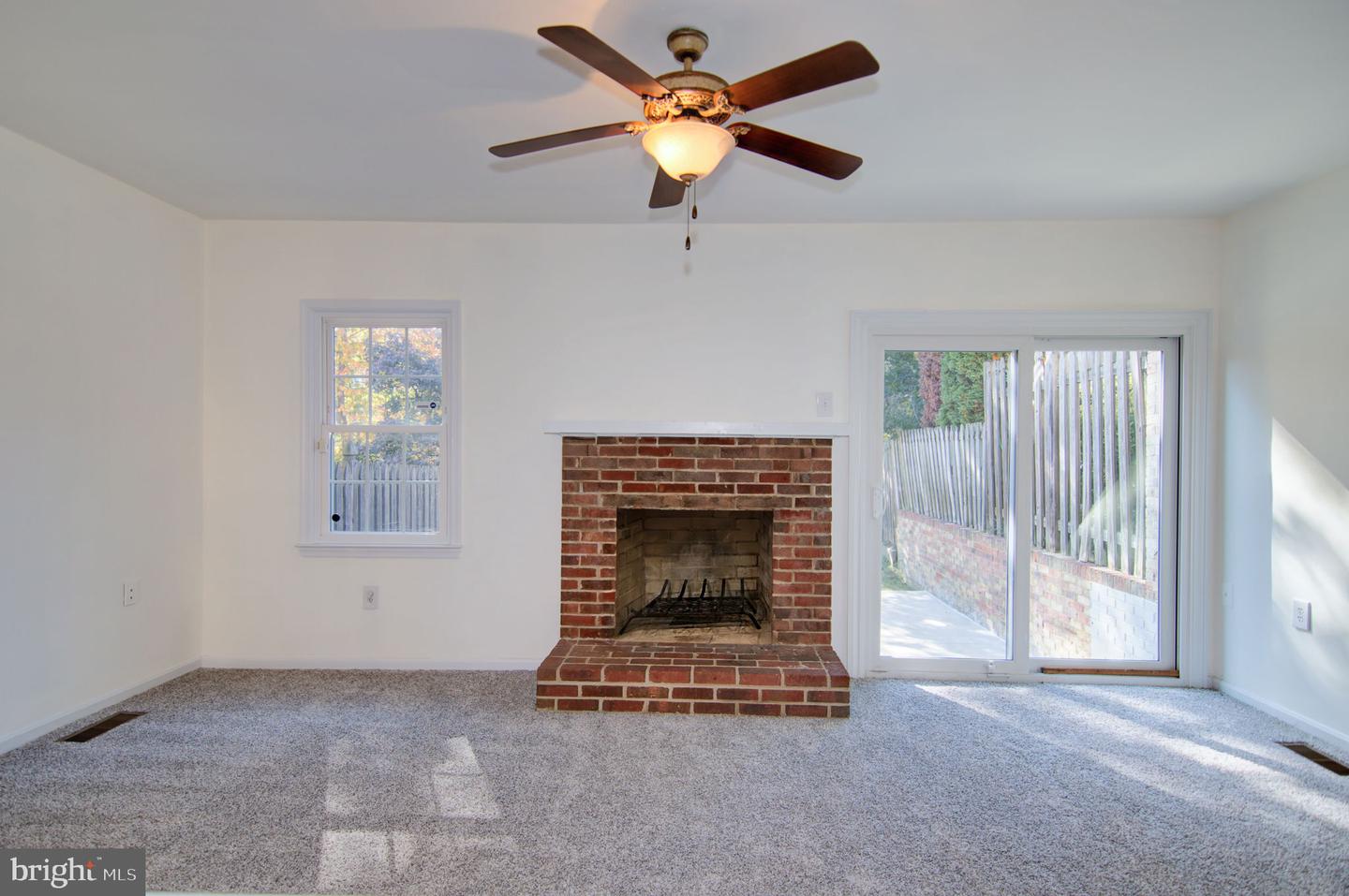 11289 Edgemoor Ct
