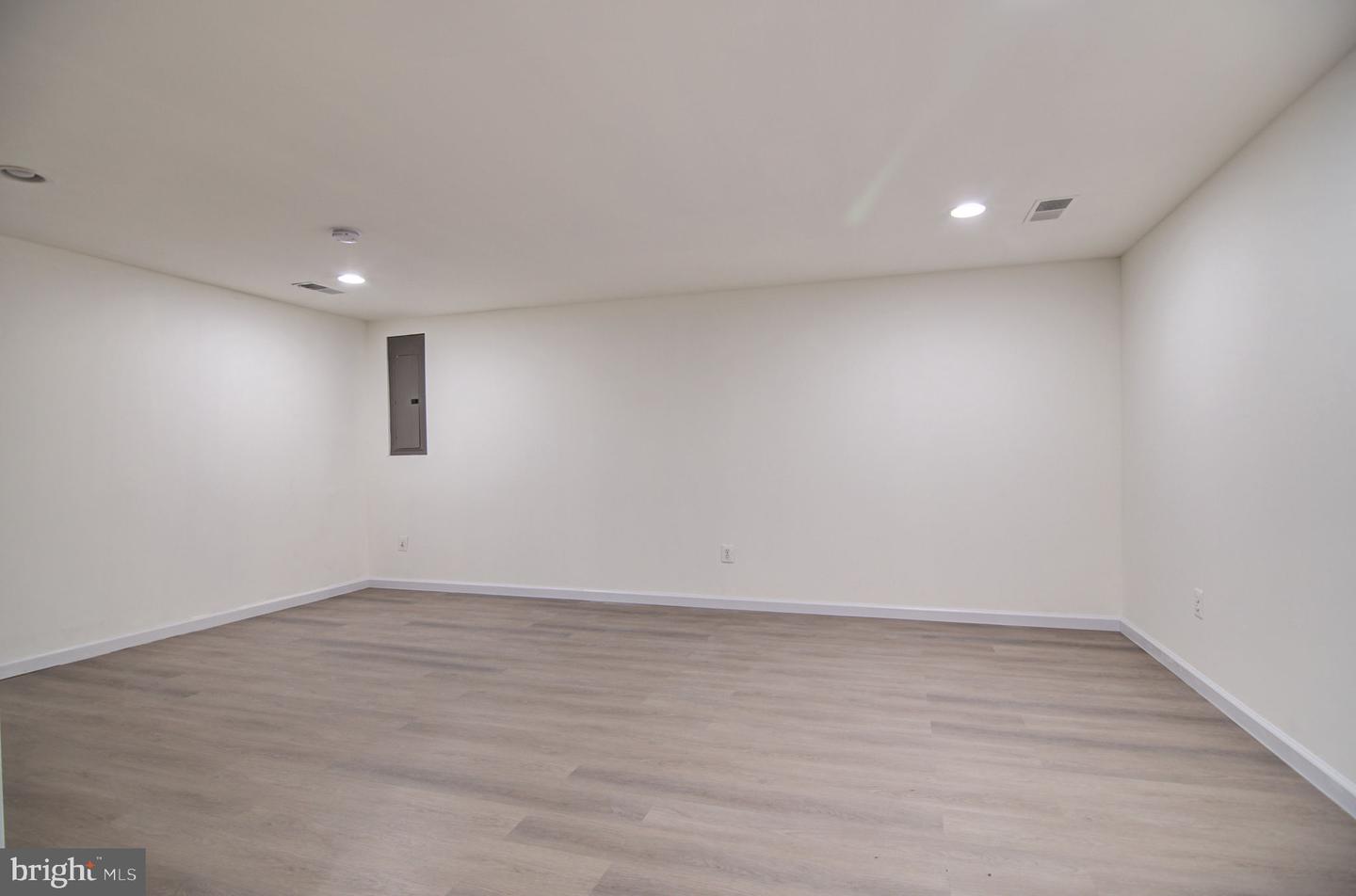 11289 Edgemoor Ct