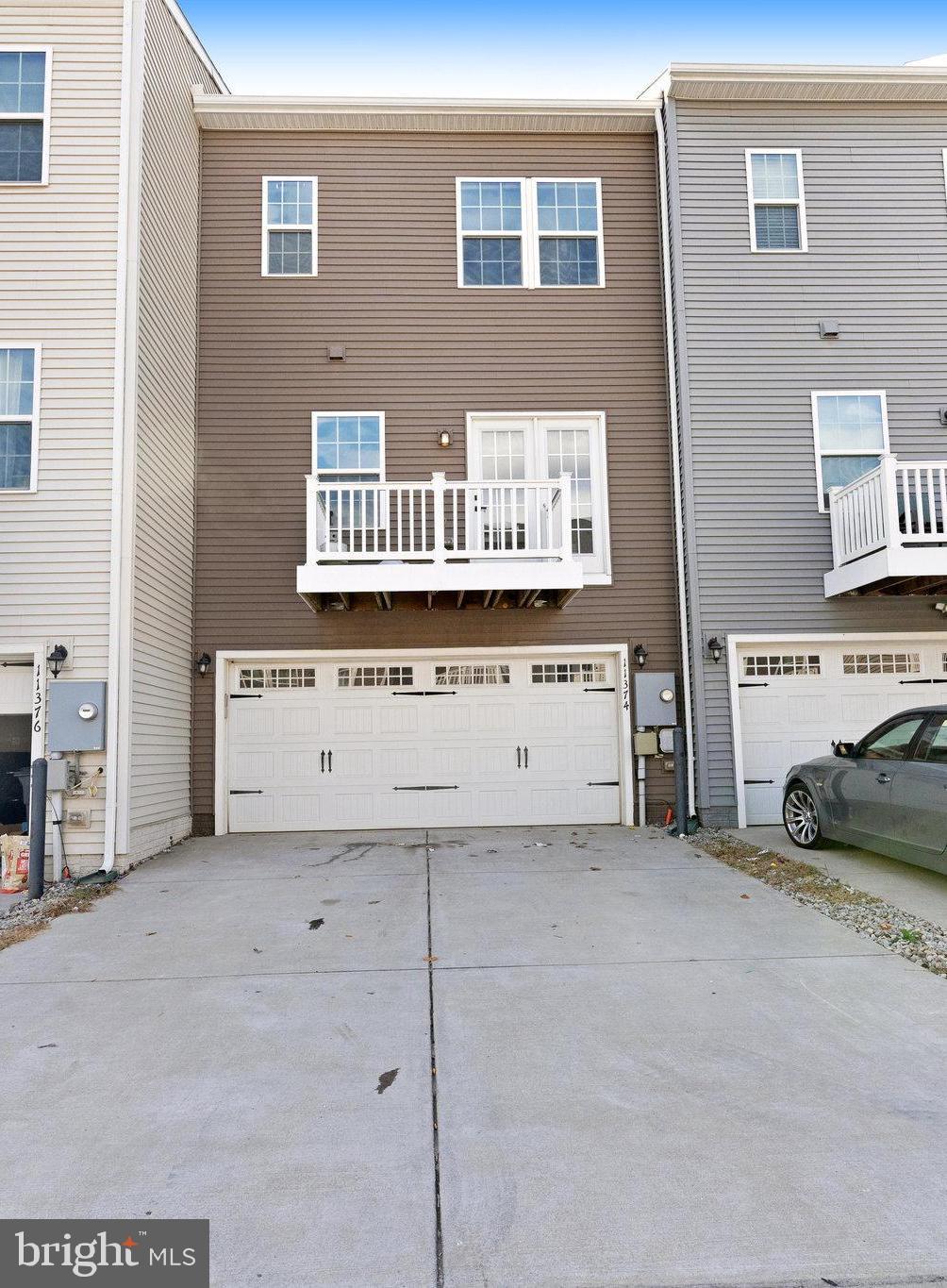 11374 Willow Green Cir