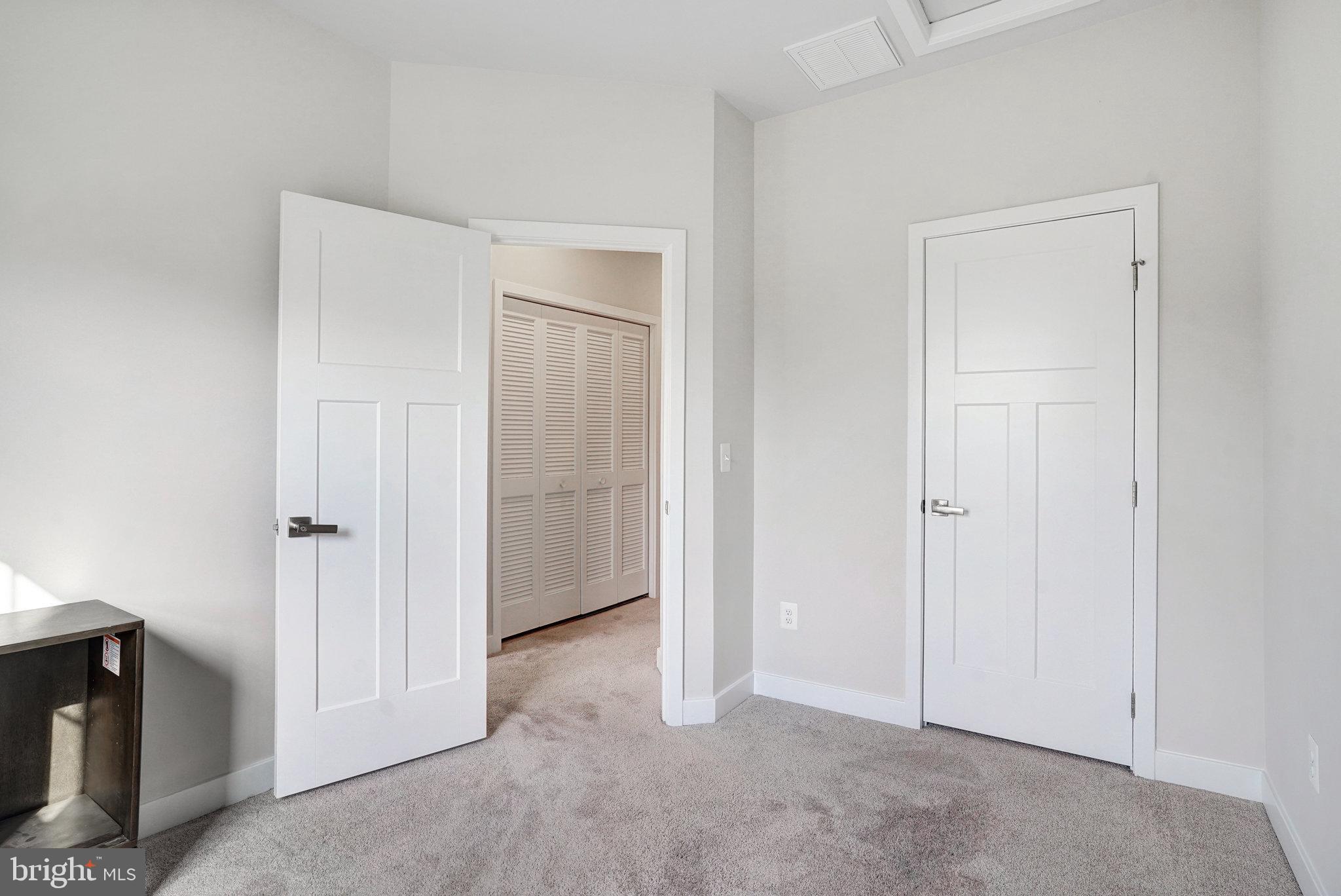 11374 Willow Green Cir